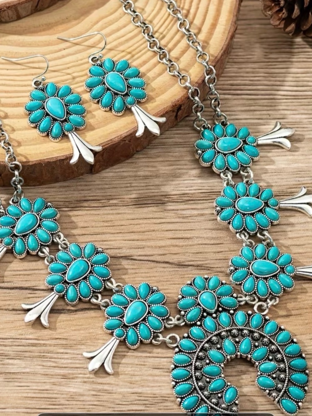 Turquoise Floral Cluster Necklace and Earring Set